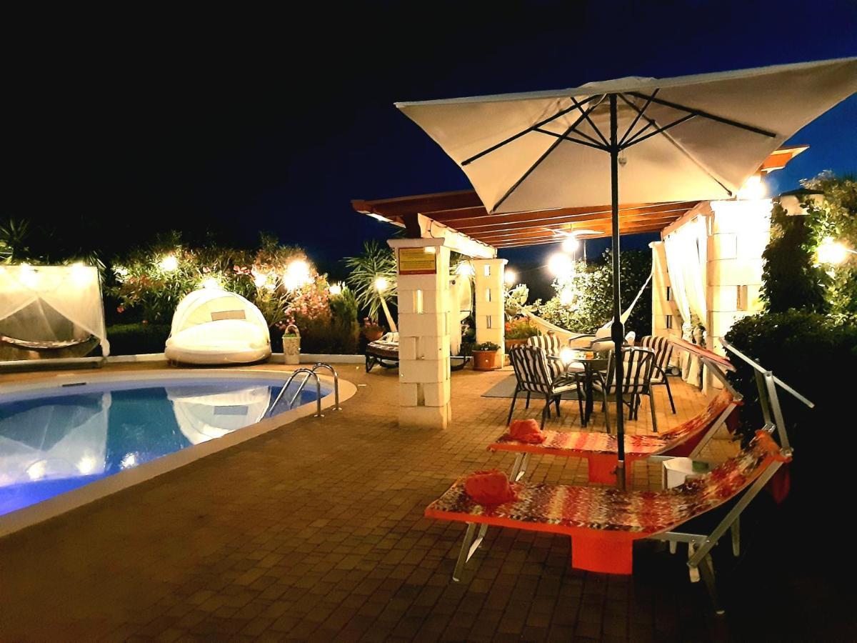 Mirella Charming Bed and Breakfast Αλμπερομπέλο Εξωτερικό φωτογραφία